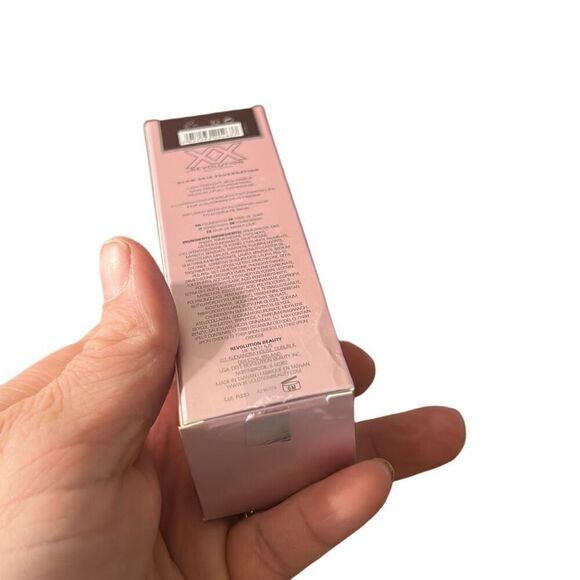 XX Revolution‎ Glow Skin FauXXdation Foundation FX18 - Picture 3 of 5